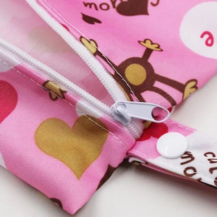 Waterproof Reusable Wet Bag Printed Pocket Nappy Organizers Travel Wet Dry Bags 25x20cm Small Diaper Bag Wet Clothing Mommy Bag - Image 4