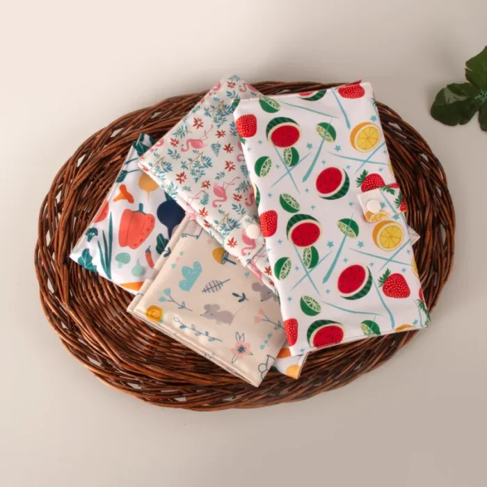 Nappy Wallet Mini Diaper Bags Baby Changing Set Wet Bag Makes Tidy & Compact All In One Newborn Waterproof Baby Bag - Image 4