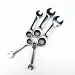 Short handle adjustable head ratchet wrench mini fast ratchet wrench labor-saving auto repair hardware dual-purpose wrench tool - Image 6