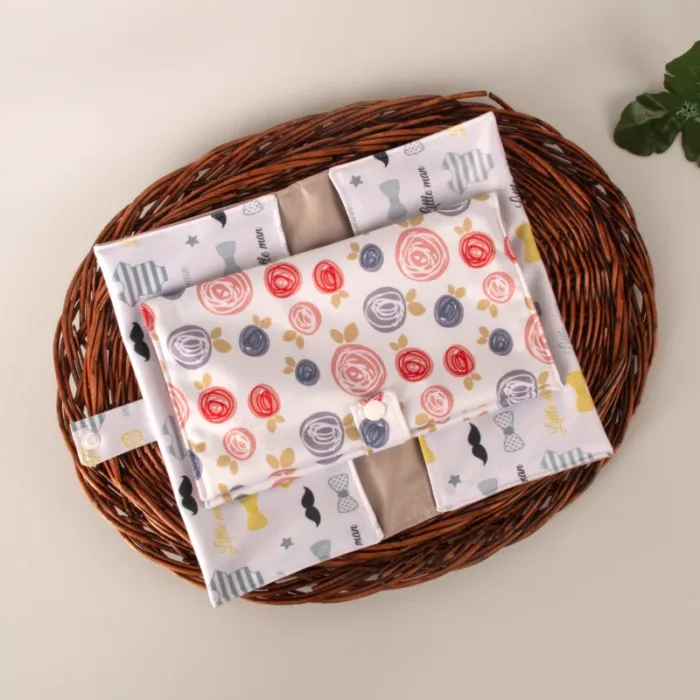Nappy Wallet Mini Diaper Bags Baby Changing Set Wet Bag Makes Tidy & Compact All In One Newborn Waterproof Baby Bag - Image 5