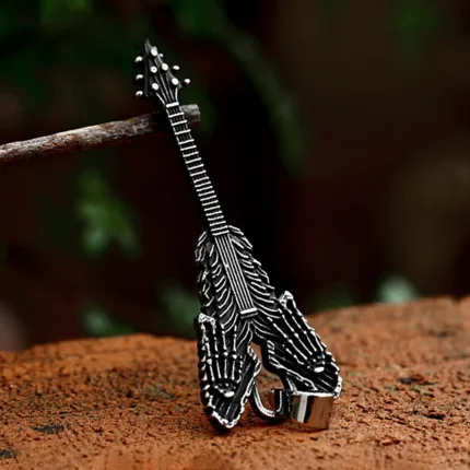Unique Vintage Violin Pendant for Men Women Gothic Stainless Steel Musical Instrument Necklace Fashion Jewelry Gift Wholesale
