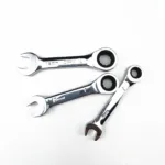 Short handle adjustable head ratchet wrench mini fast ratchet wrench labor-saving auto repair hardware dual-purpose wrench tool - Image 4