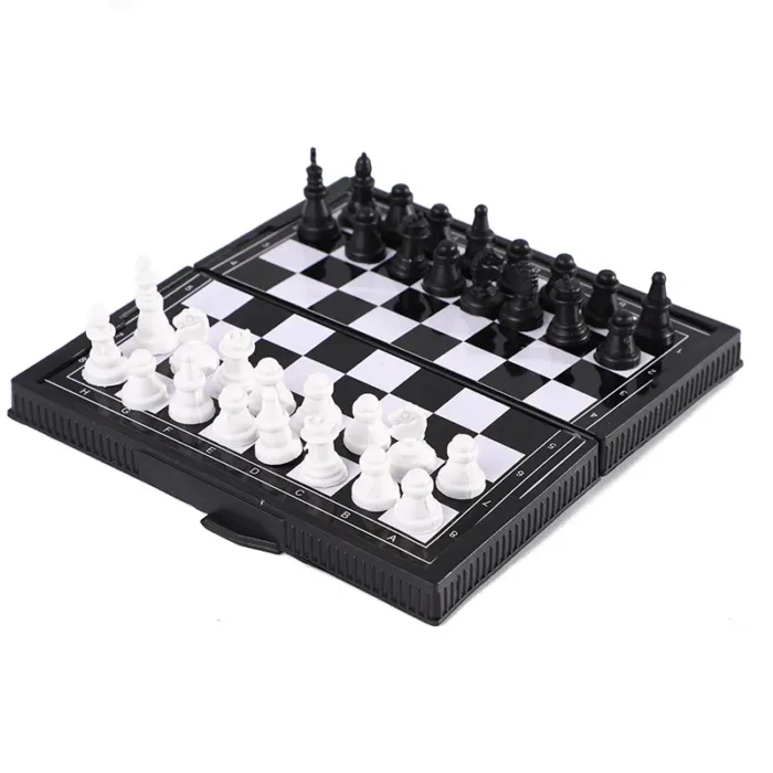 Mini Magnetic Chess Set Folding Magnetic Plastic Chessboard Board Game Portable Kid Education Toy Portable Outdoor Strategy Game - Image 2