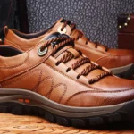 Men's British Lace-Up Sneaker Wear-resistant Lightweight Leather Shoes for Mountain Climbing Camping - Image 3