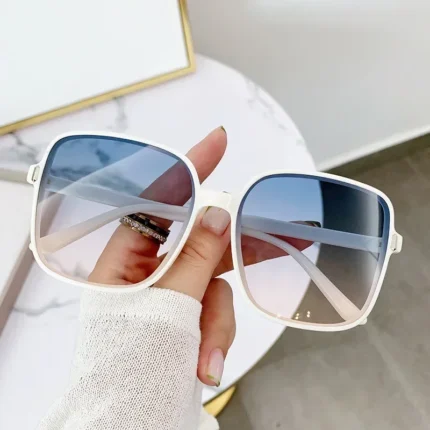 Men Women Oversized Sun Glasses Fashion Style Gradient Color Sunglasses Unisex Retro Square Frame Travel Goggle Shades Eyewear - Image 3
