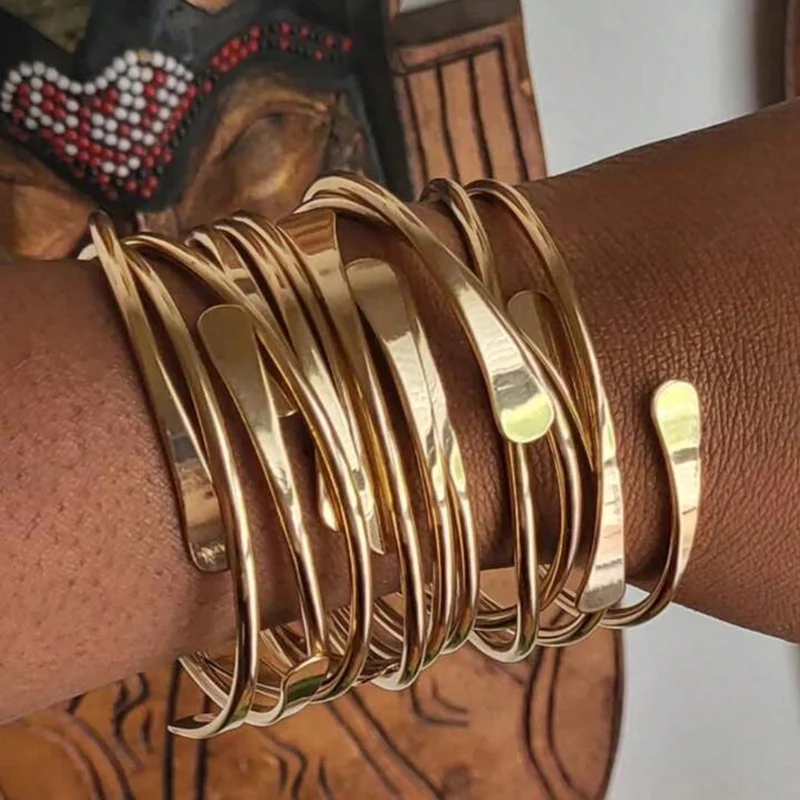 S6e398542a176447f9dad3d7a158094a1i.webp Single Exaggeration Punk Metal Design Personality Hip-Hop Open Mouth Wavy Bracelet for Women New Fashion Simple Jewelry Gift - Image 1