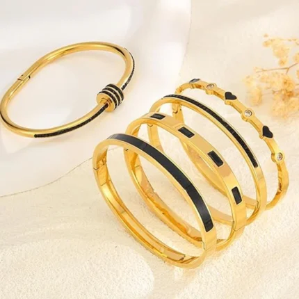 Stainless Steel Luxury 18K Gold Plated Bangles Bracelets Stackable Women's Bangle Bracelet Black Love Heart Fashion Jewelry - Image 3